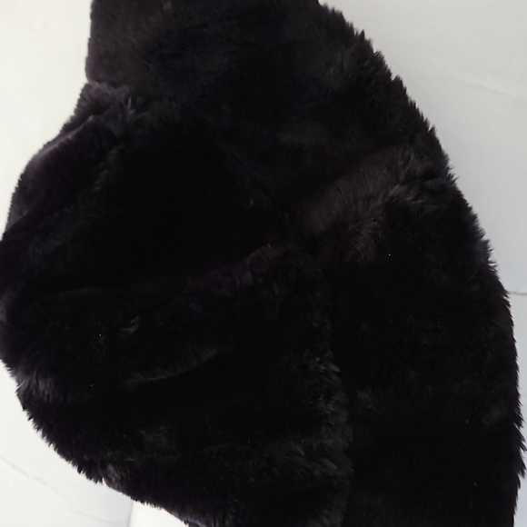 WEATHERPROOF Woman's Faux Fur Winter Hat One Size Black - Picture 2 of 6